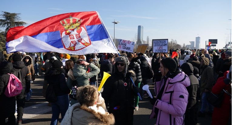 Završena blokada najprometnijeg mosta u Beogradu, blokada u Nišu se nastavlja