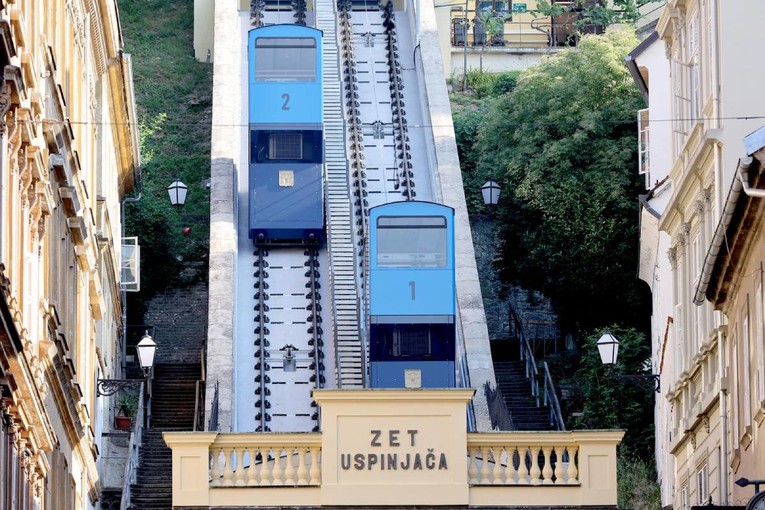 Zagrepčani, ako idete na Gornji grad, do 14 sati nećete moći uspinjačom 