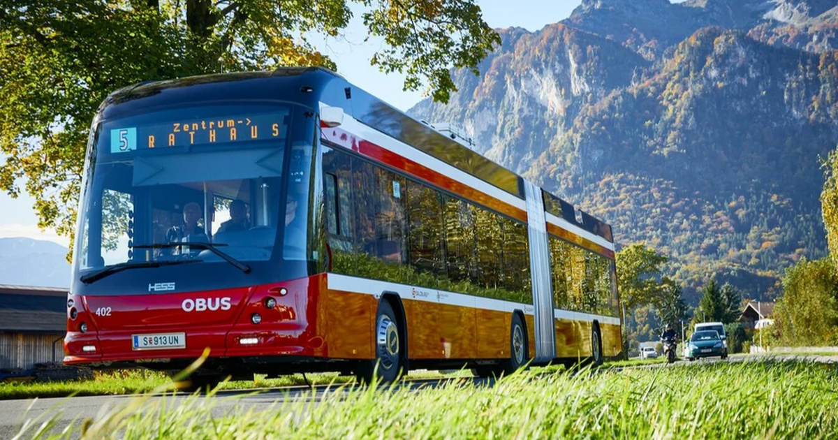 Trolejbus se zaletio u supermarket u Salzburgu. Jedan mrtav, nekoliko ozlijeđenih