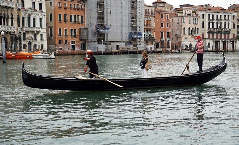 Stanje u Veneciji je loše, stanovnici su očajni: "Ovo je rat..."
