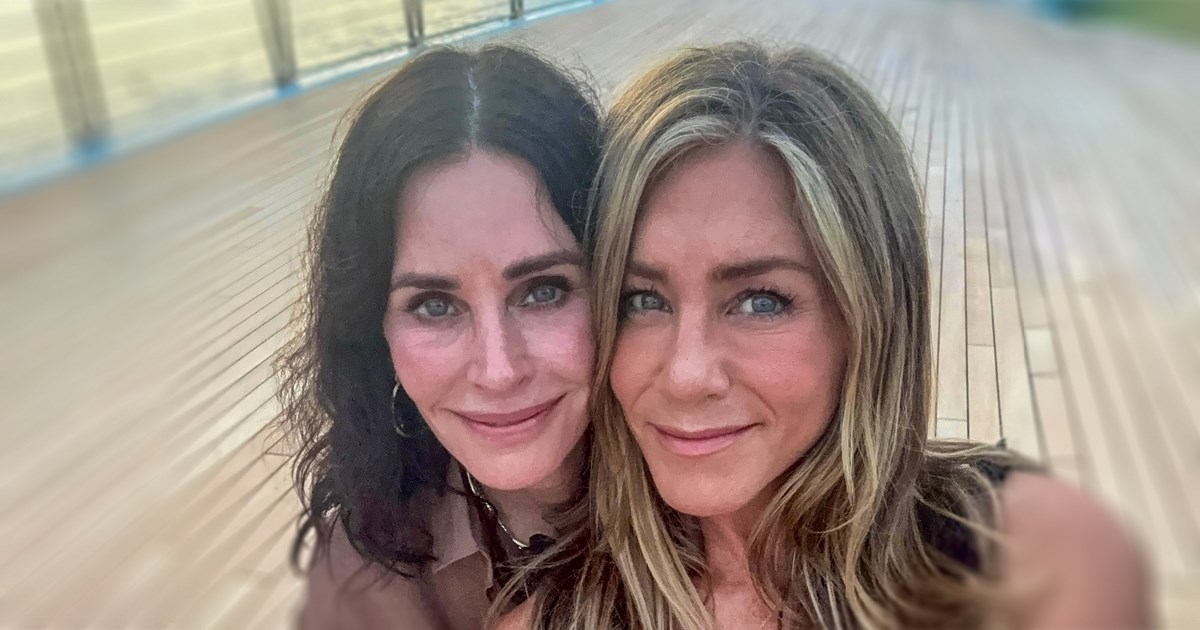 Courteney Cox i Jennifer Aniston objavile selfie: "Izgledamo baš slatko"