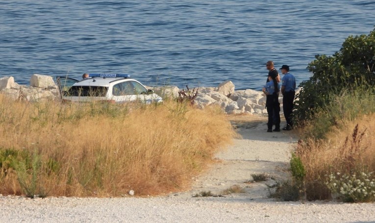 Specijalna policija izvadila bombe iz mora u Splitu