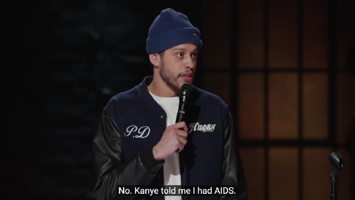 Pete Davidson se na pozornici sprdao s Kanyeom Westom