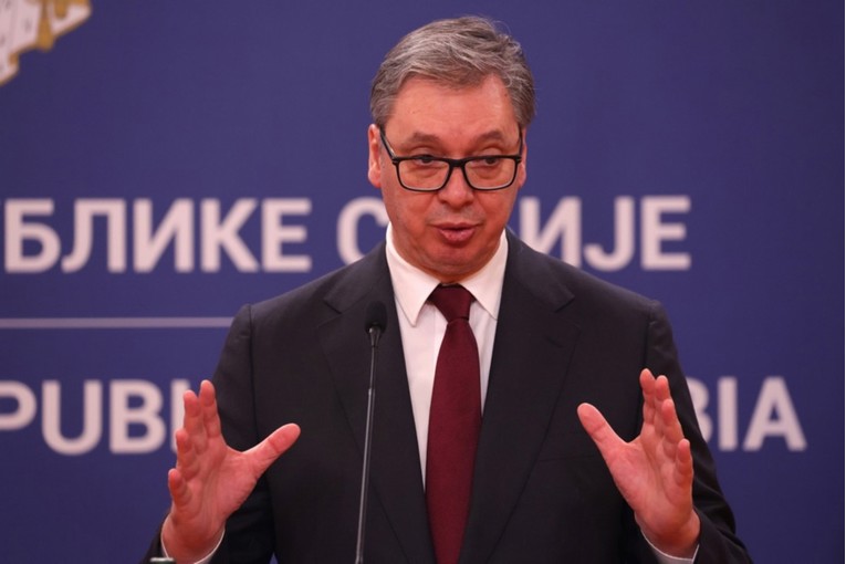 Vučić: Čovječanstvo je na rubu ponora