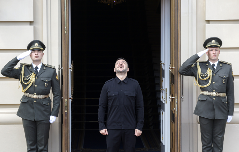 Procurio plan SAD-a i EU-a za Ukrajinu težak 800 milijardi dolara