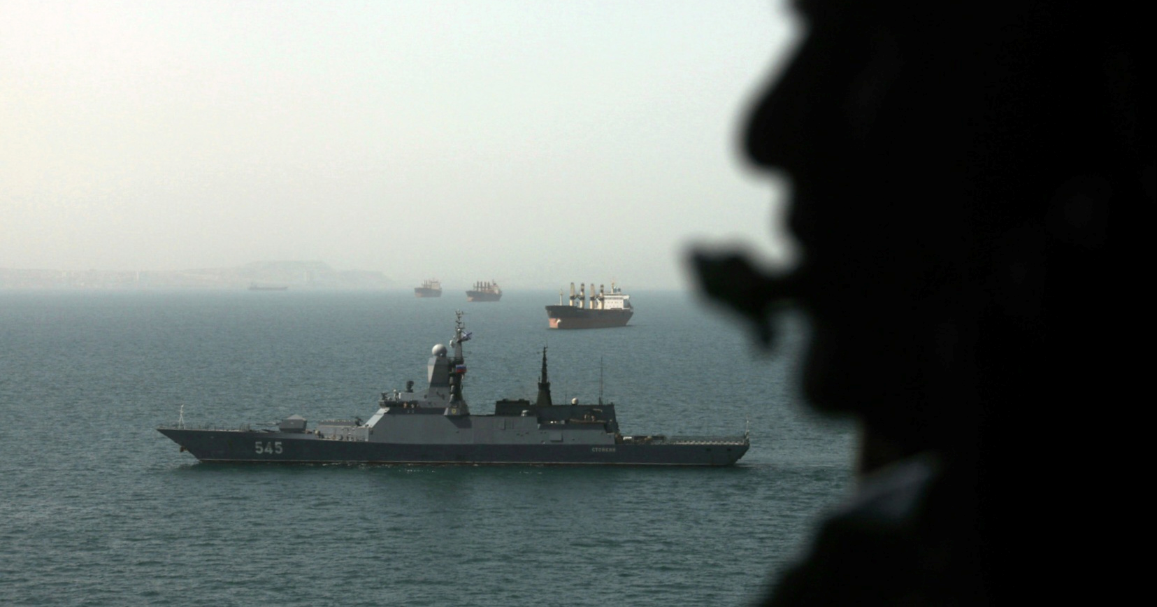 Iran se priprema za rat. Vrhovni vođa prepušta kontrolu vlasti lojalistu Larijaniju