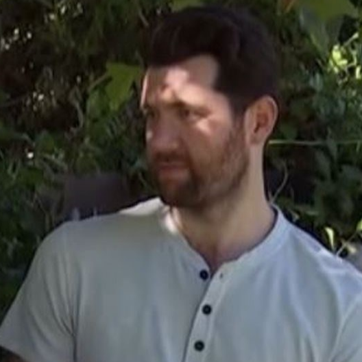 Nakon što je otkrio da je gay, internetom se širi stara snimka Gospodina Savršenog