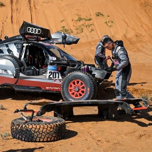 Vozač Formule 1 bio pod istragom jer je navodno pomagao ocu na Reliju Dakar