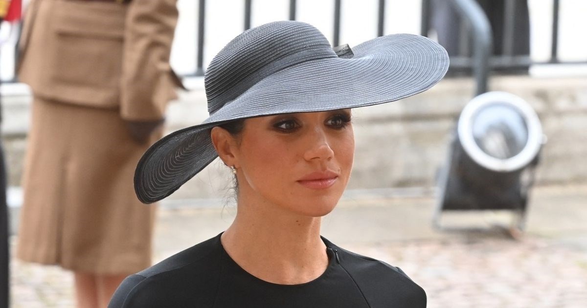 Meghan Markle modnim detaljem s posebnim značenjem odala počast kraljici na pogrebu