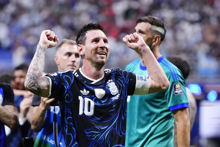 Završnica SP-a. Messi priznao da je Maradona već od njega. Ludnica u svlačionici