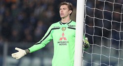 Hrvatski golman vodi Chievo prema Serie A. Drugu utakmicu zaredom obranio je penal