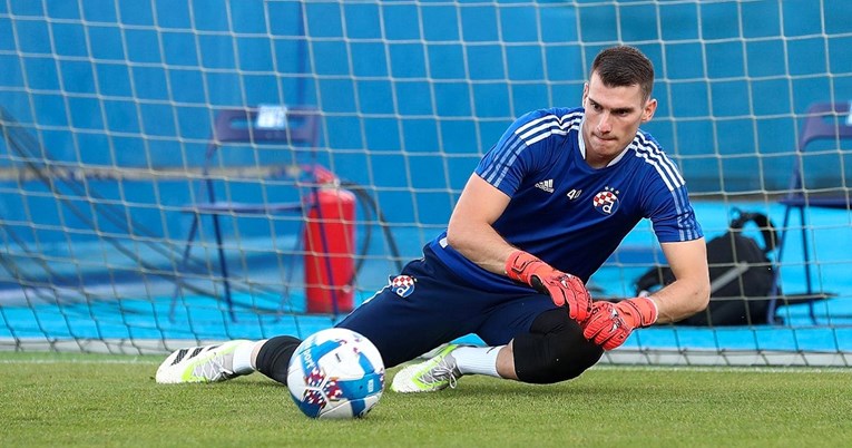 Turci: Livaković je odbio 6 mil. eura godišnje i želi u Fener, no Dinamo je tvrdoglav