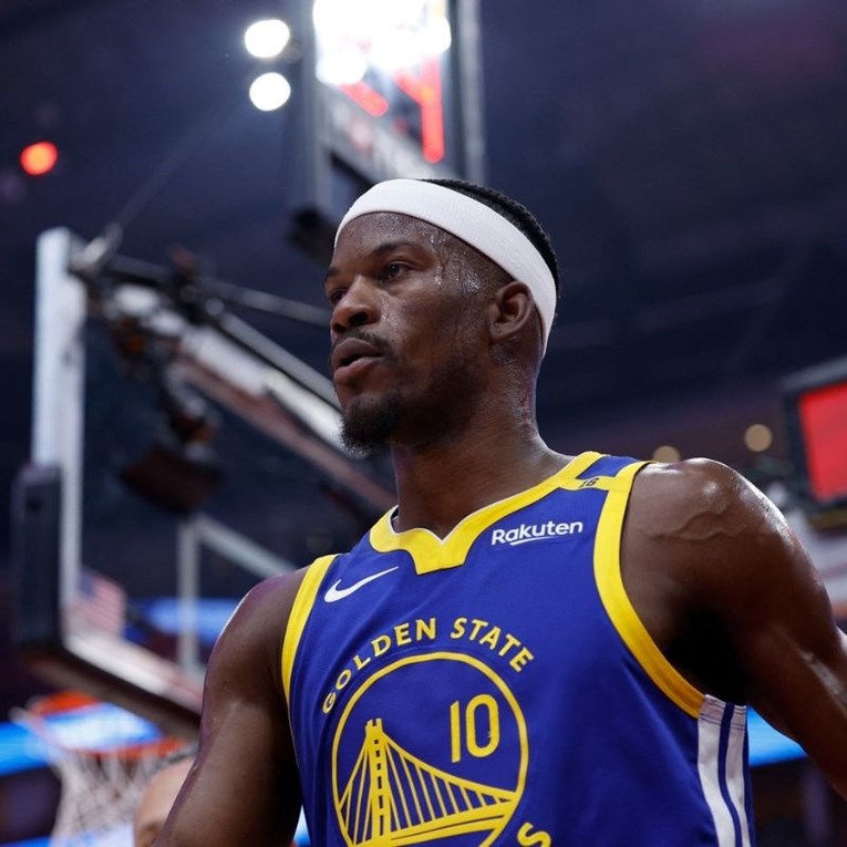 VIDEO Jeziv pad Butlera. Slomio zdjelicu, sezona je za njega gotova?