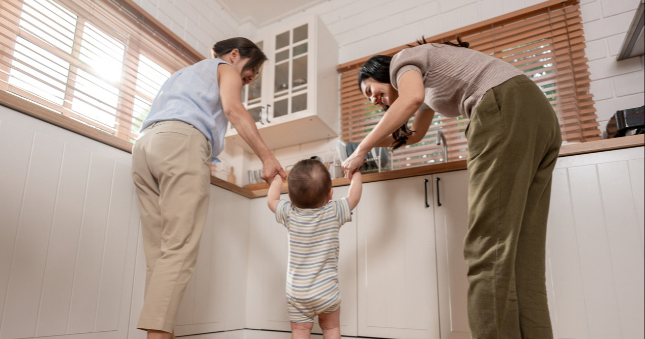 Sud u Zagrebu: Istospolnim parovima ne smije se zaustavljati postupak posvojenja