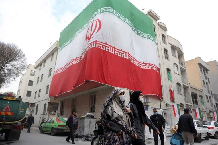 Iranski režim se priprema za moguće demonstracije. Stanovnici Teherana: Bojimo se