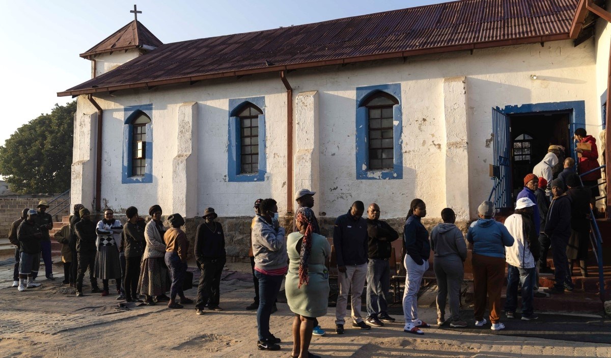 Mandelina stanka nakon 30 godina izgubila većinu, kreću pregovori o koaliciji