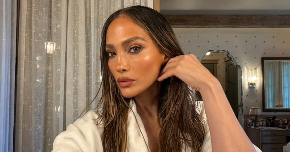 Jennifer Lopez (57) pozirala gola u kadi dok je radila od kuće