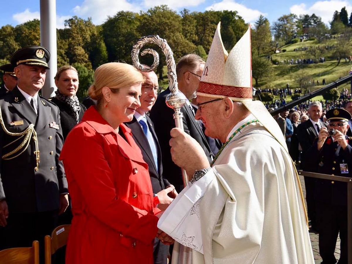 Kolinda: Vjera je sačuvala Hrvate, ona nam daje snagu za rastjerati tamu