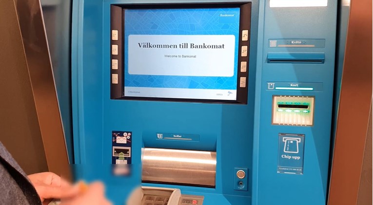Šveđaninu blokirali bankomate jer podiže gotovinu: "Optužuju me za pranje novca"