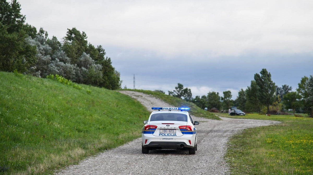 Otvorene ceste preko oteretnog kanala Sava - Odra