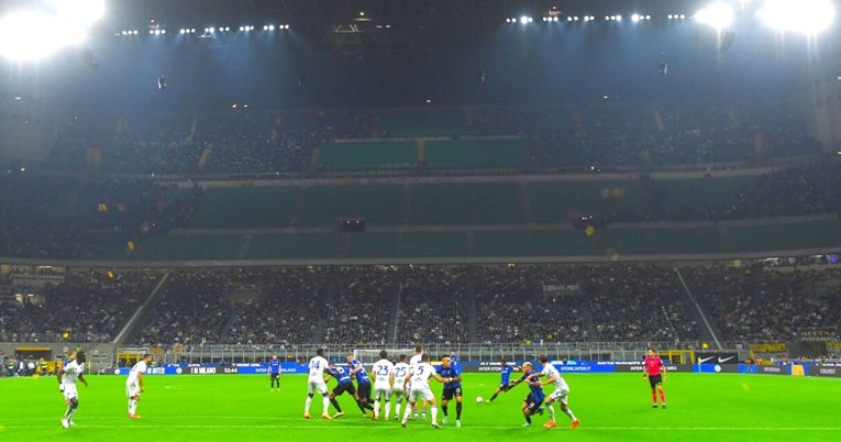 Interovi ultrasi silom tjerali navijače sa stadiona zbog ubojstva svojeg vođe