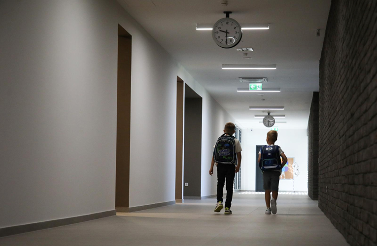 Obnova škole u Zagrebu se odužila, djeca već godinu dana nastavu imaju na pet adresa