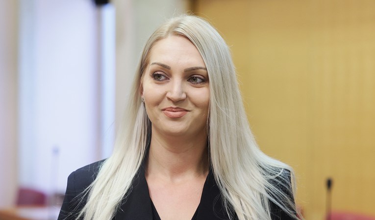 Zastupnica napustila Bernardićevu stranku: "Kao mlada osoba, osjećam se neshvaćeno"