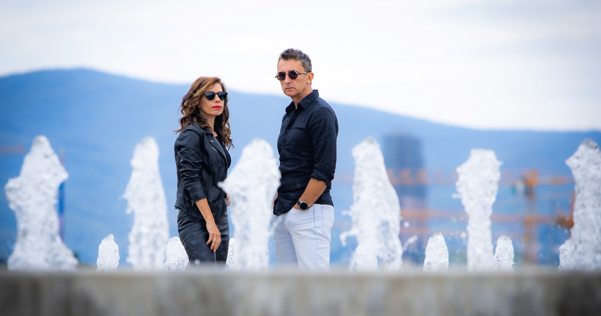 Bend Katarine Peović spojio tradiciju i AI u novoj pjesmi "Hej, haj brigade"