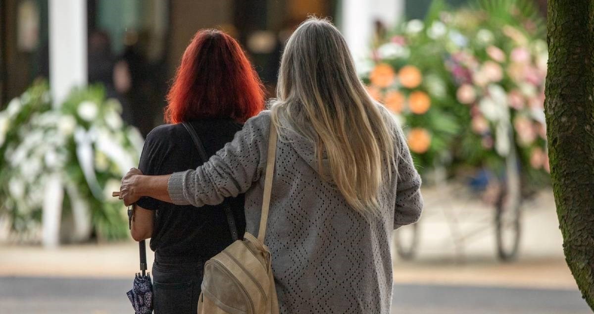 Pokopana je Mihaela Berak (21)