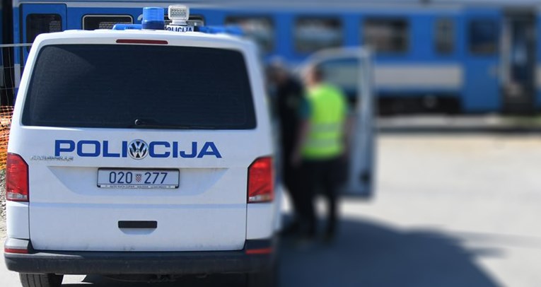 Pokušaj ubojstva i samoubojstvo kod Bjelovara: Žena (81) završila u bolnici