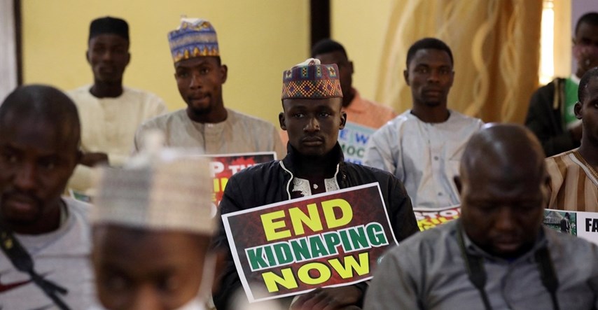 Gotovo 300 učenika nestalo u Nigeriji, oteli ih teško naoružani muškarci