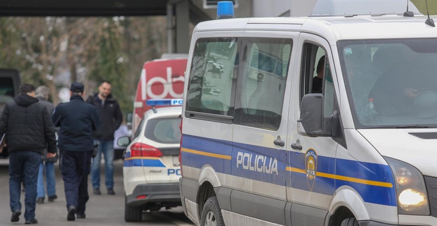 Policiji muškarac jučer ujutro pobjegao kroz prozor zagrebačke bolnice, još bježi