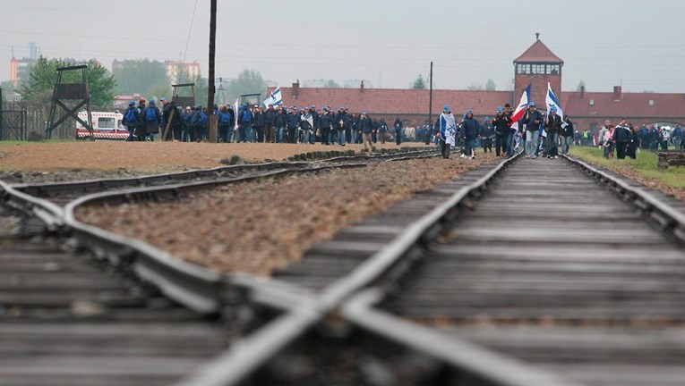 Nizozemske žrtve Holokausta zahtijevaju odštetu od njemačkih željeznica