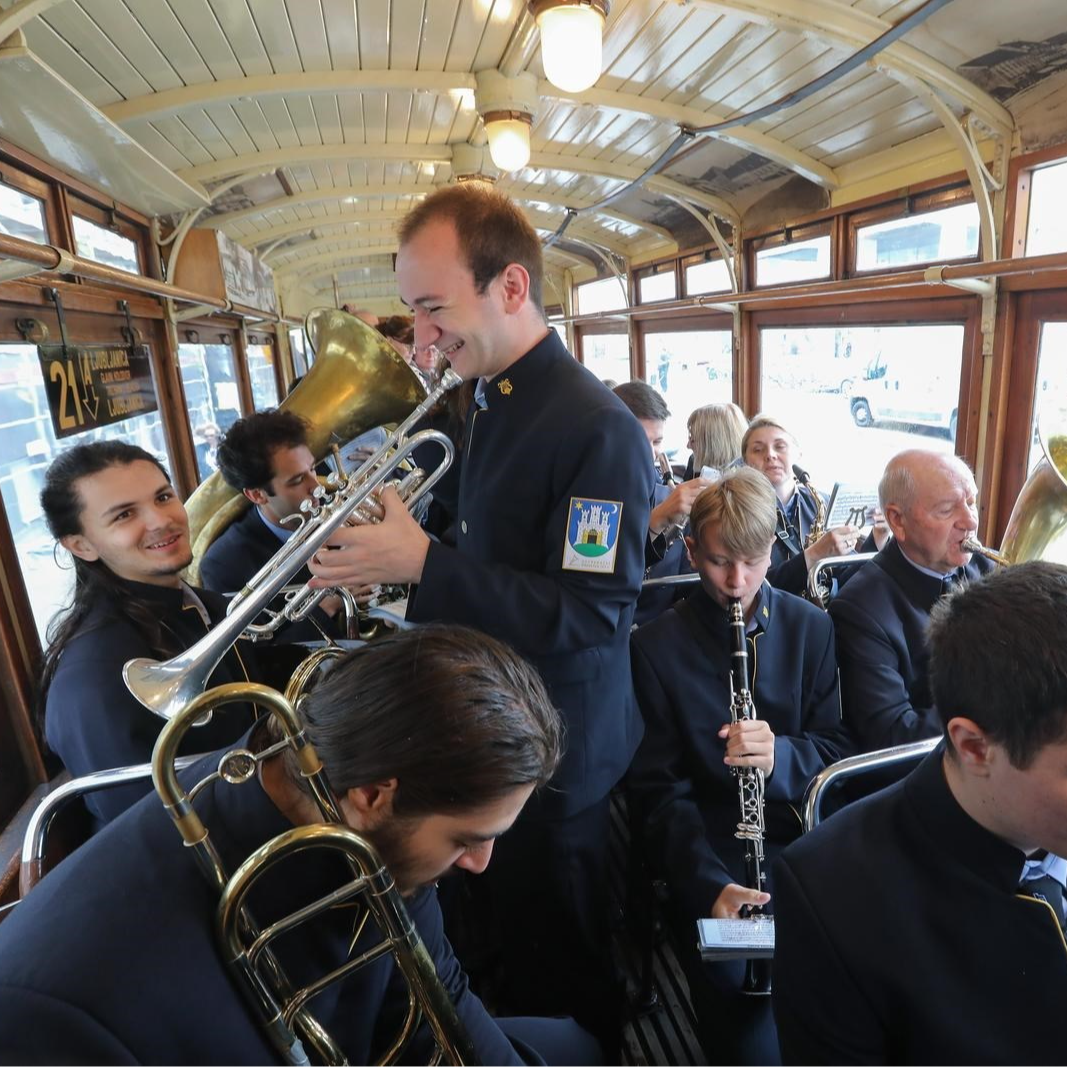 Zagrepčane iznenadio nesvakidašnji prizor u tramvajima povodom Dana grada