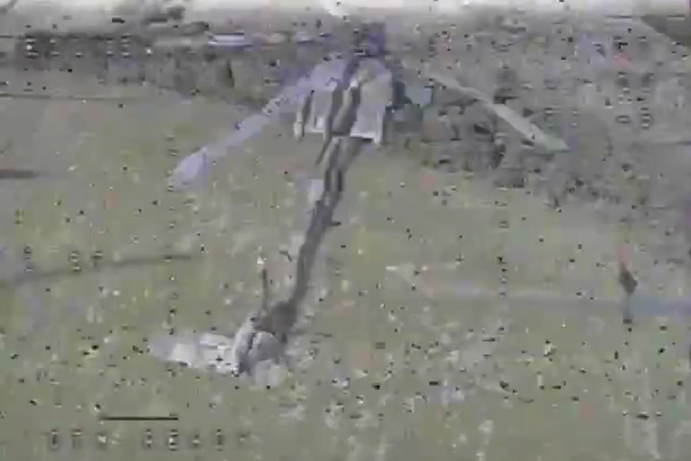 VIDEO Ukrajinci objavili snimku: "Oborili smo ruski Mi-28"