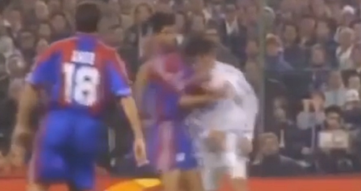 Šuker je krenuo u prodor, a Guardiola ga je krvnički nokautirao laktom