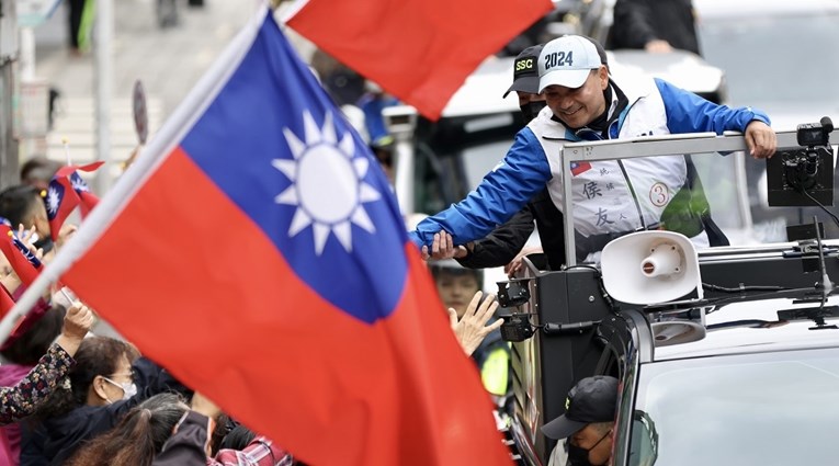 Kina pred izbore preplavila Tajvan lažnim vijestima 