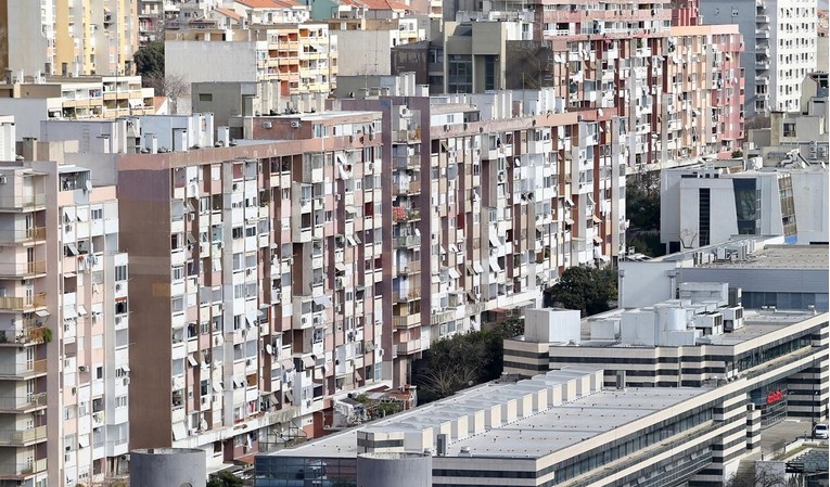 U stanu u Splitu izboden muškarac
