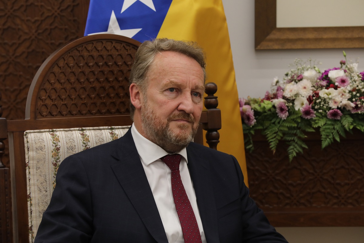 Bakir Izetbegović ostaje šef Stranke demokratske akcije