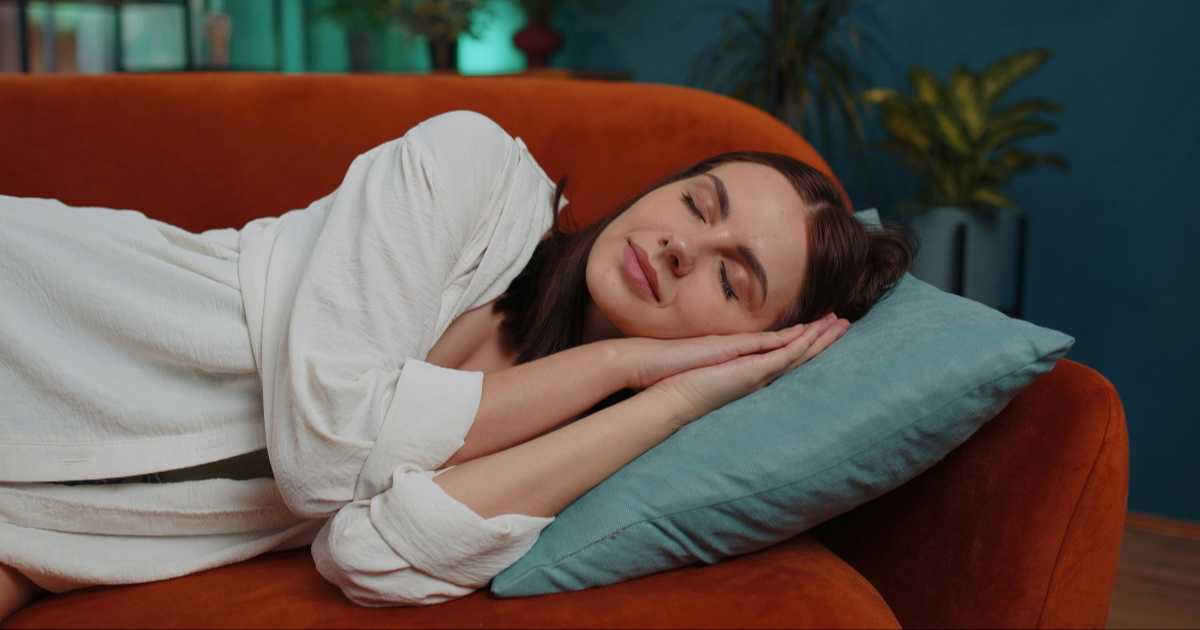 Spavanje na kauču može imati negativne posljedice za vaše zdravlje