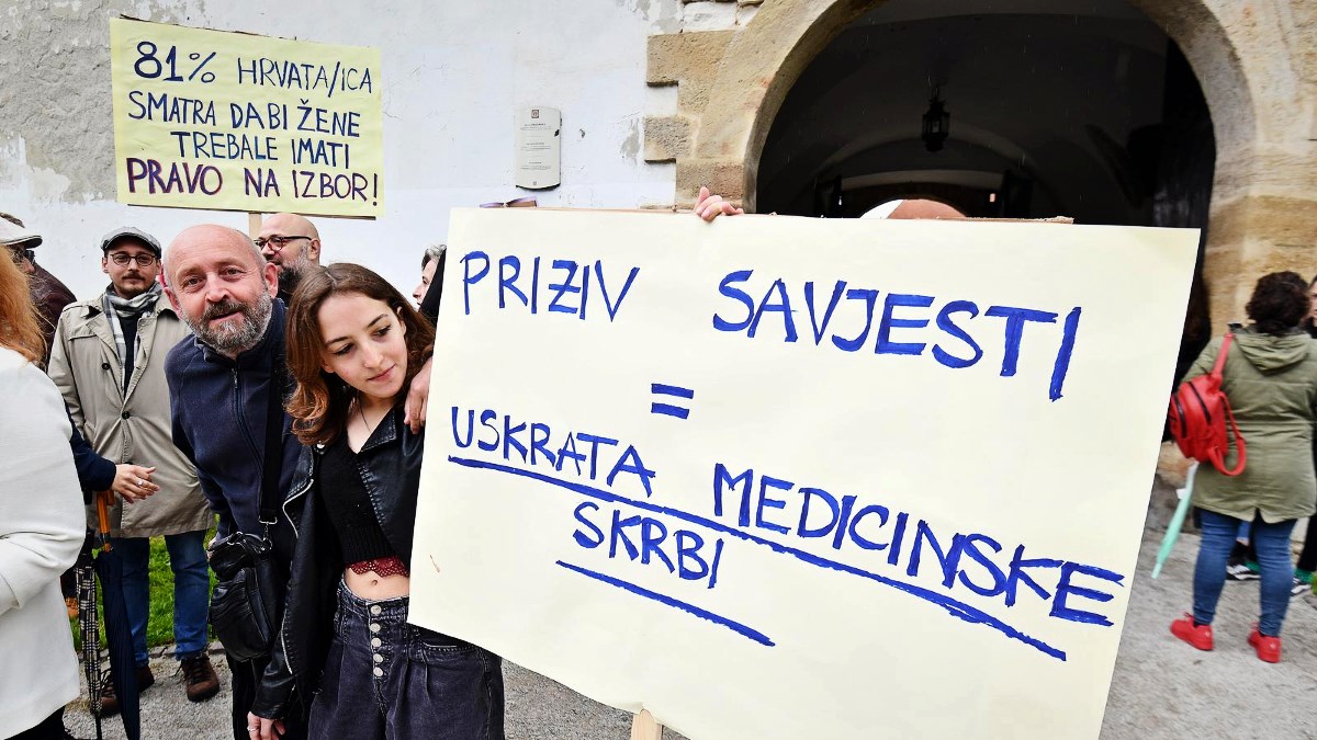 Povorci "Hod za život" u Varaždinu suprotstavila se povorka "Subotom za slobodu"