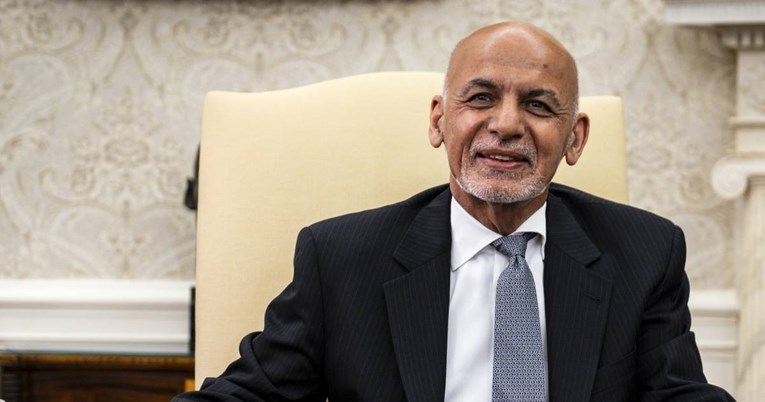 Afganistanski predsjednik pobjegao je sa 169 milijuna dolara, tvrdi ambasador