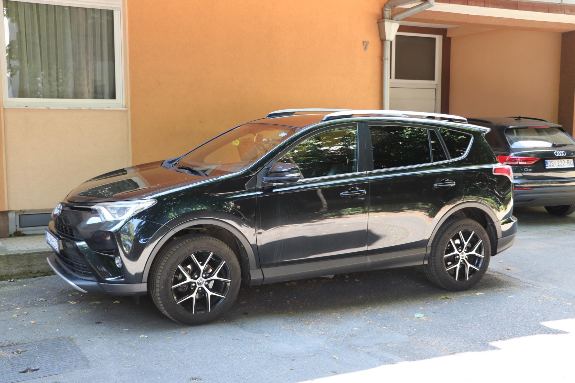 Najbolji auto oglasi: Toyota RAV4 iz 2016. za 14.000 eura, u izvrsnom stanju