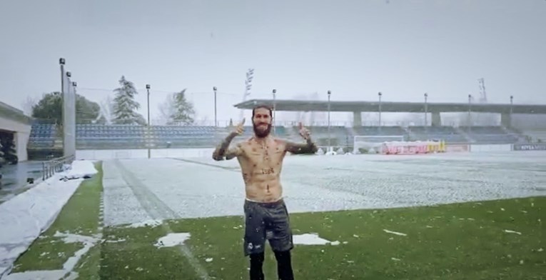 Ramos na treningu bez majice dok pada snijeg: "Baš volim ljeto"