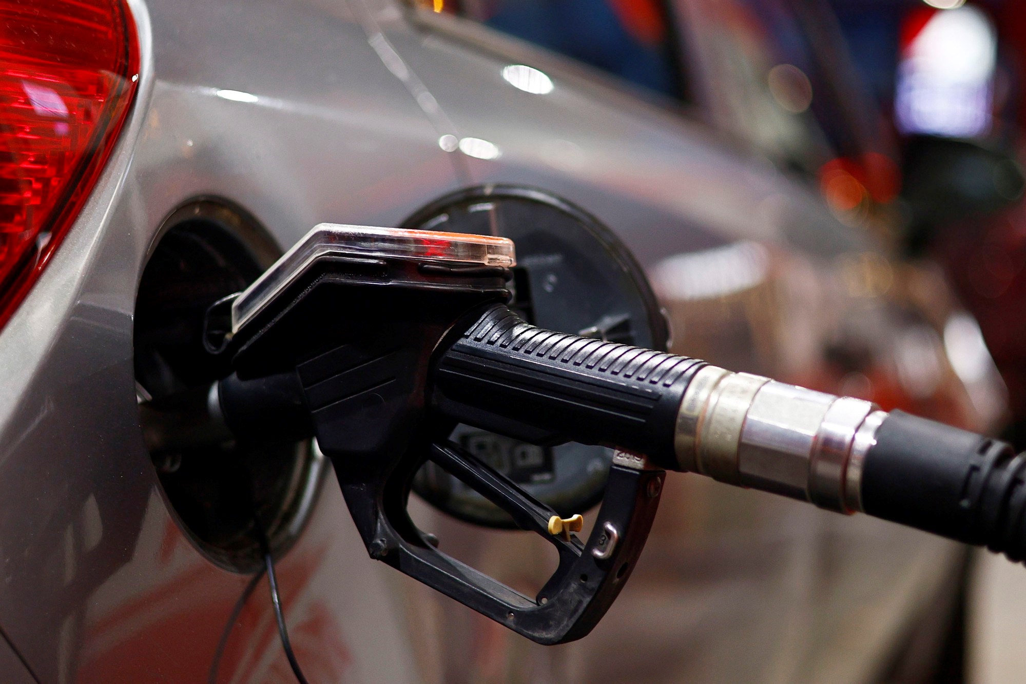 Što se trenutačno događa s cijenama nafte