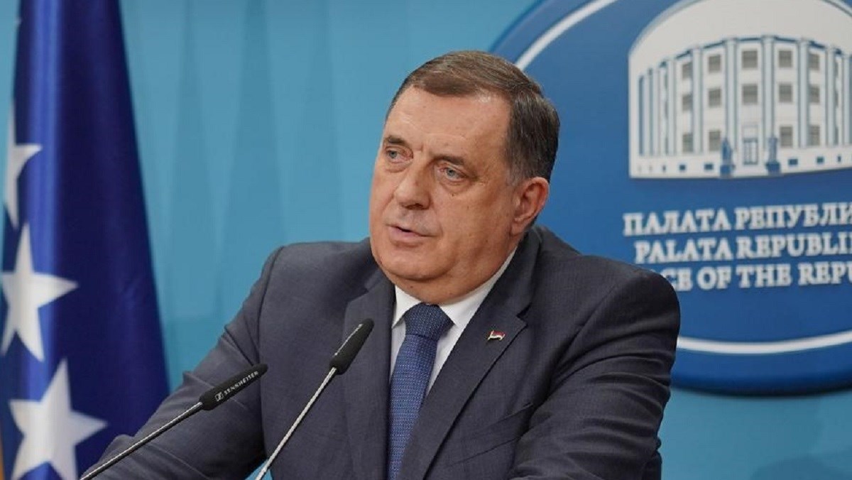 EU osudila napade na novinare u Banjoj Luci. Dodik: Možda su sami to napravili