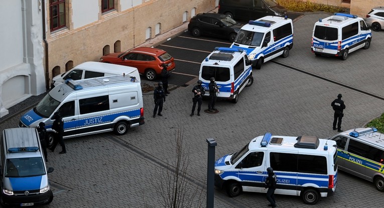 Napadač s nožem upao u školu u Berlinu. Dvije djevojčice teško ozlijeđene 