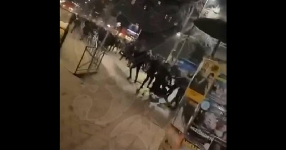 VIDEO Delije cipelare čovjeka u Malmöu. Grad je pun hrvatskih navijača