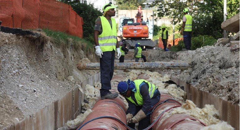 Stiže novi zakon o stranim radnicima, uvodi učenje jezika i crne liste za poslodavce