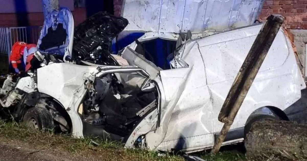 Slupao se kombi pun migranata, bježao od policije. Dvoje mrtvih, 25 ozlijeđenih